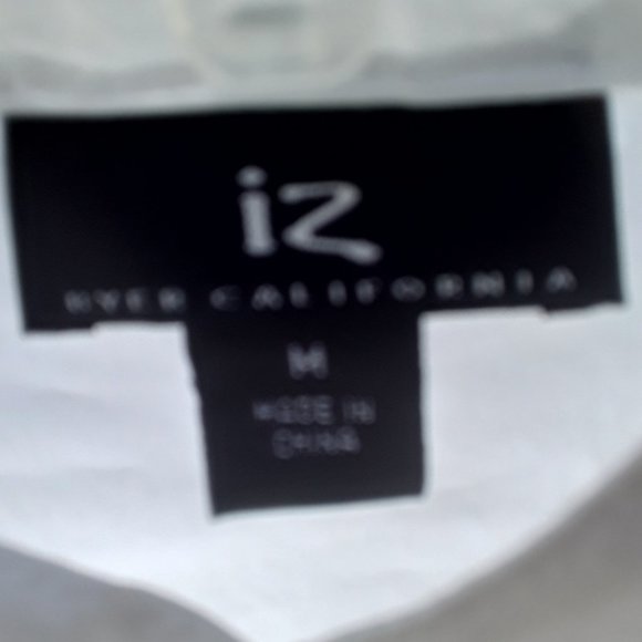 Buyer IZ White Blouse New Size Medium - Picture 2 of 5